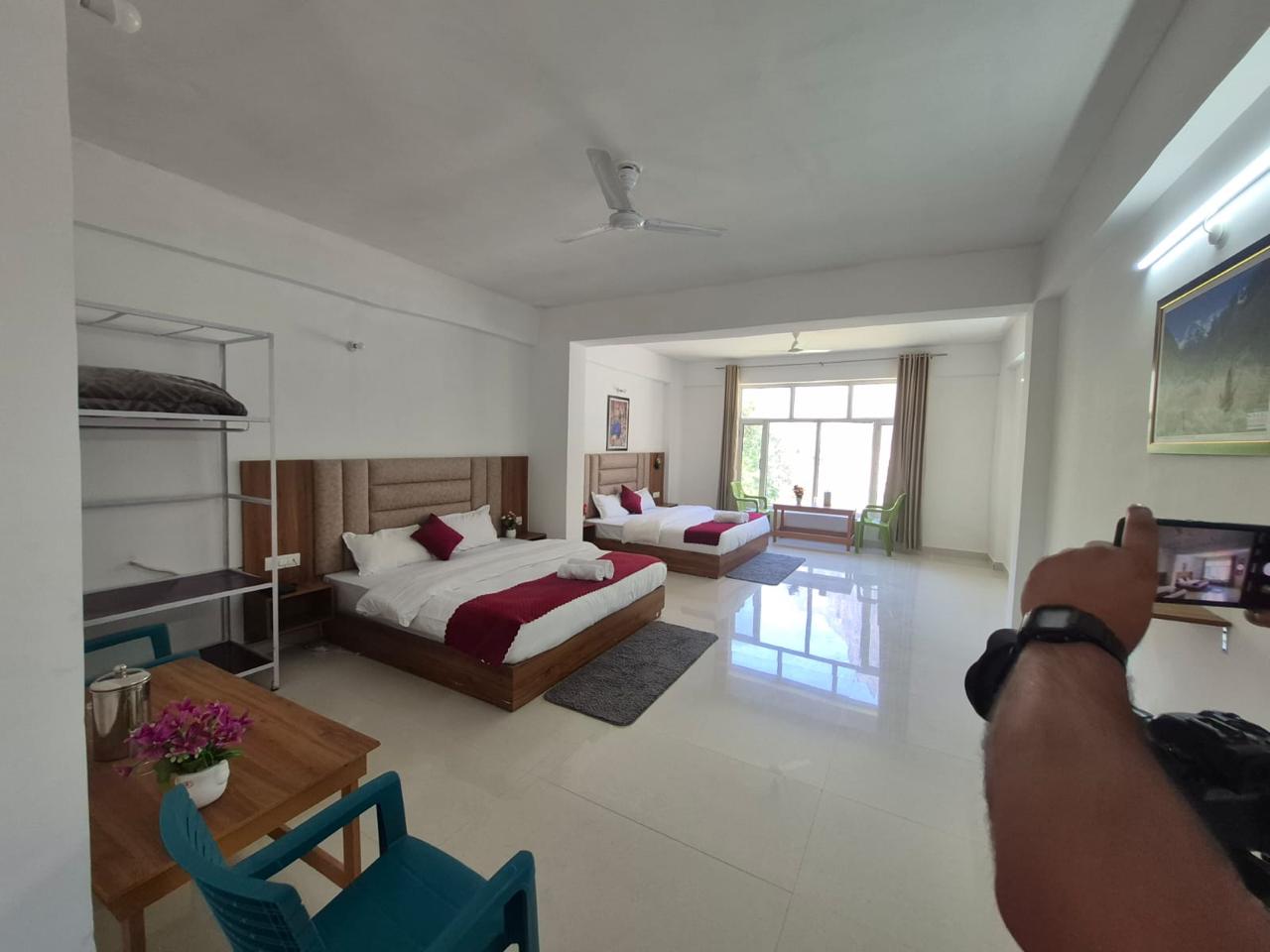Hotel Gurudeva